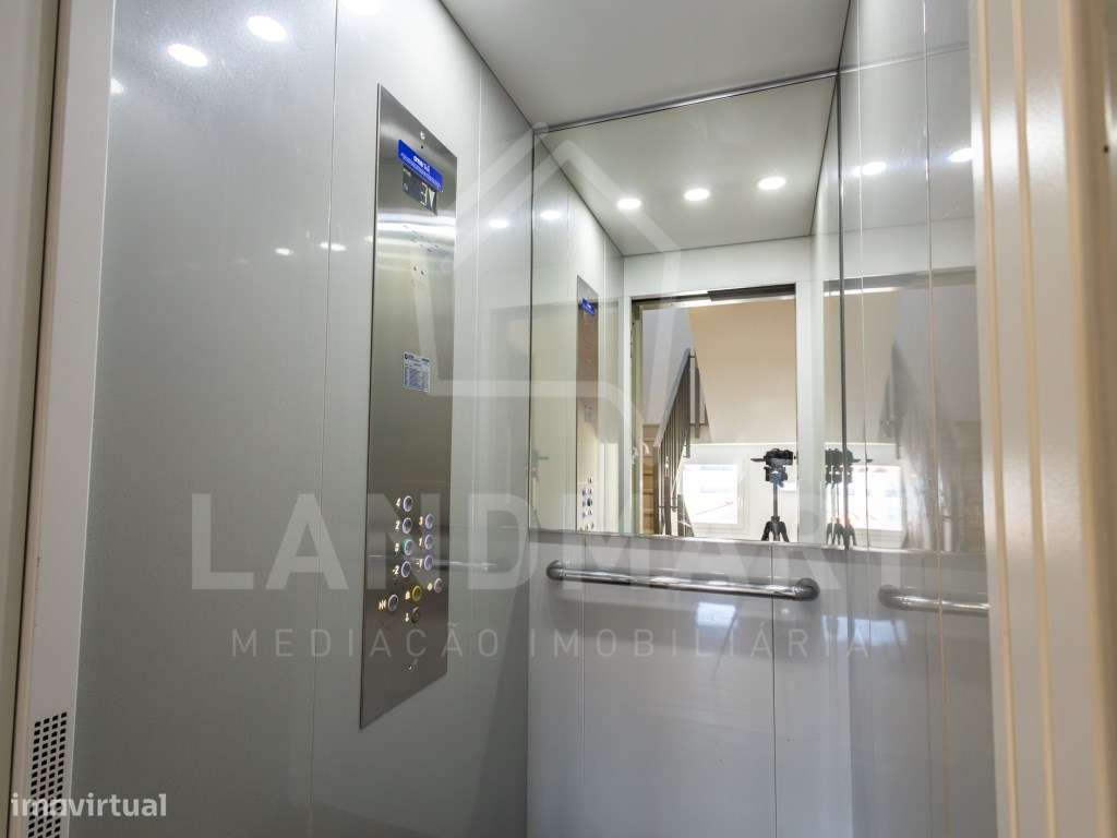 Apartamento T3 Duplex, Centro de Turquel-23