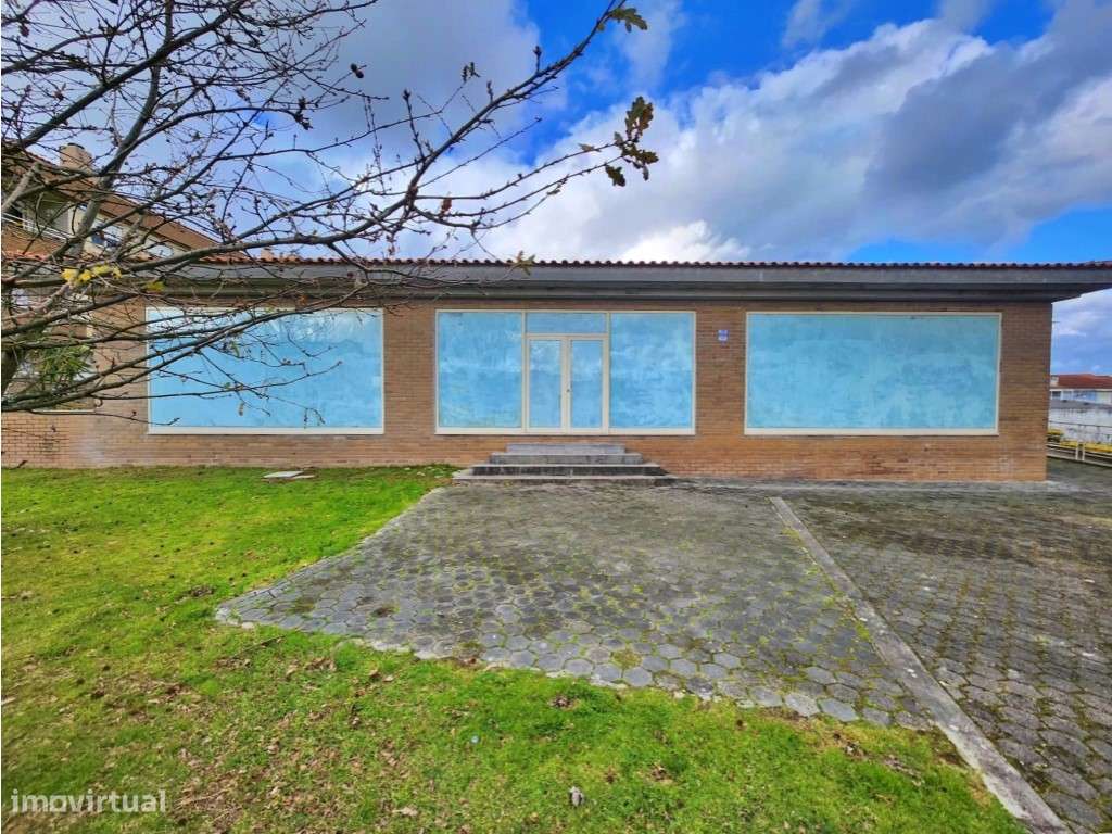 Espaço comercial com 524 m2 em Avintes - Grande imagem: 2/13