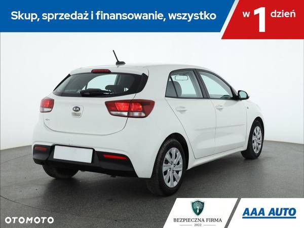 Kia Rio - 6