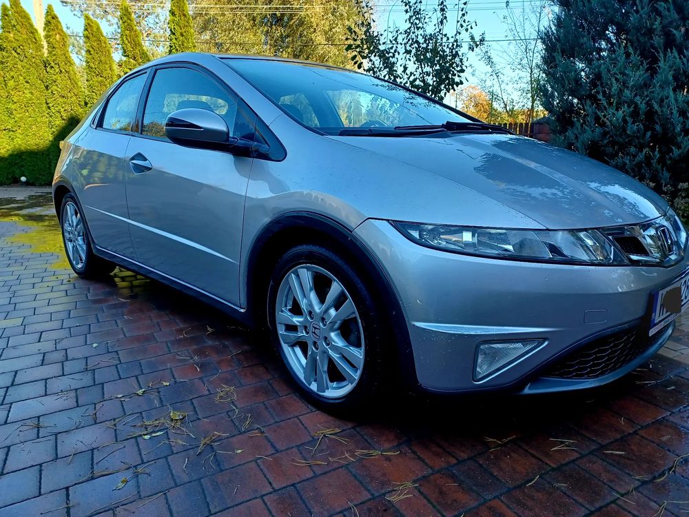 Honda Civic VIII 2.2i-CTDi DPF Comfort 2010