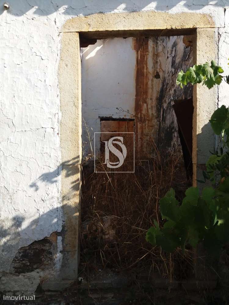 Moradia para Restaurar T5 Venda em Santa Catarina da Fonte do Bispo,Ta - Grande imagem: 4/7