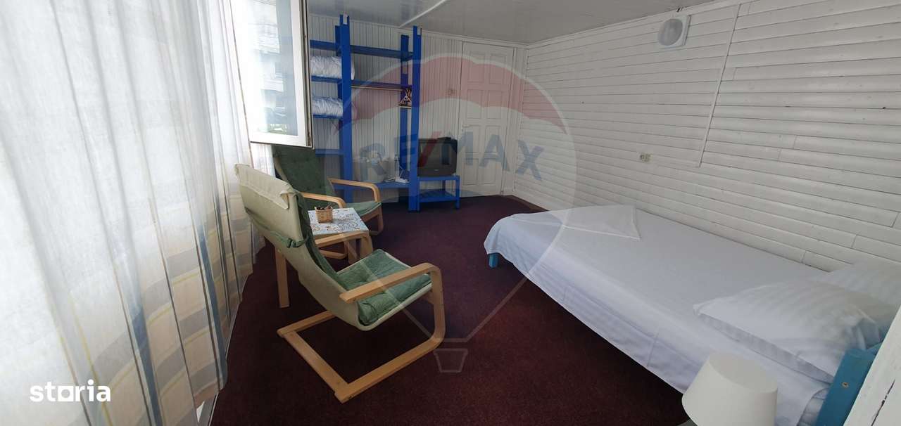 Pensiune de vânzare în Vama Veche – la doar 5 minute de plajă! - Imagine principală: 5/6