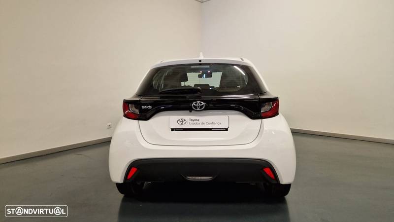 Toyota Yaris 1.0 VVT-i Comfort Plus - 4