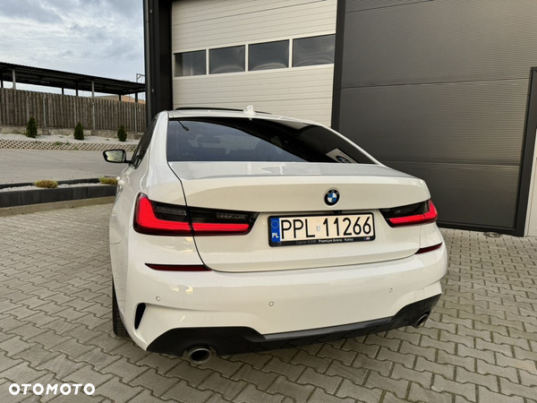 BMW Seria 3 320i M Sport - 19