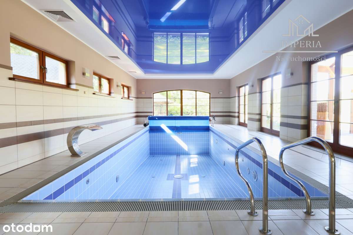 Rezydencja z prywatnym basenem i ogrodem | Koźmin-4