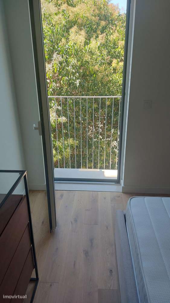 Excelente Apartamento T2 bastante Central no Areeiro com Jardim Privat-30