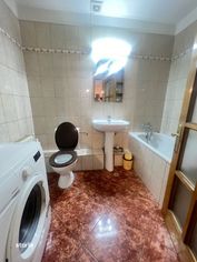 Se vinde apartament cu două camere decomandat