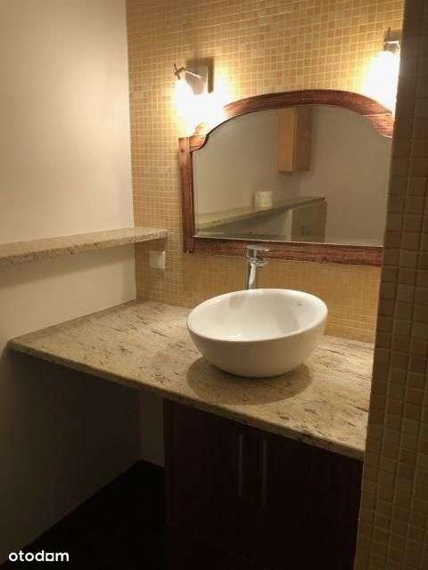 2 pok,garaż komórka 55m2 przy parku, Kryształowa40-8