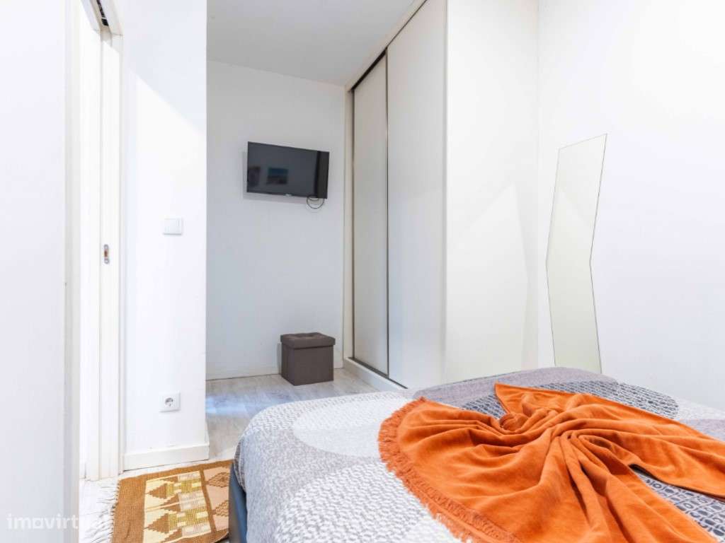 T0 com Terraço - Rés-do-Chão-8