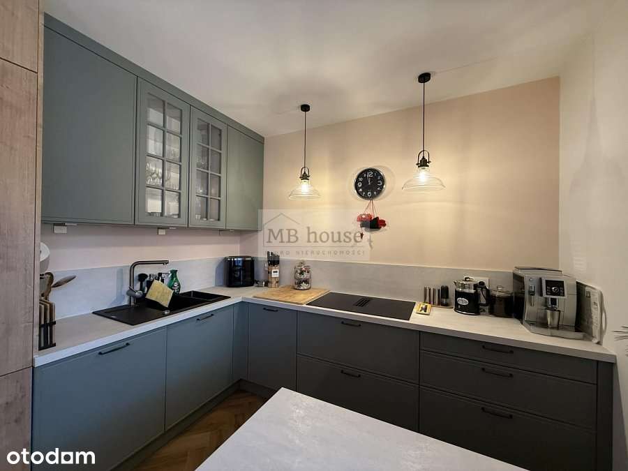 Mieszkanie z miejscem postojowym.-1