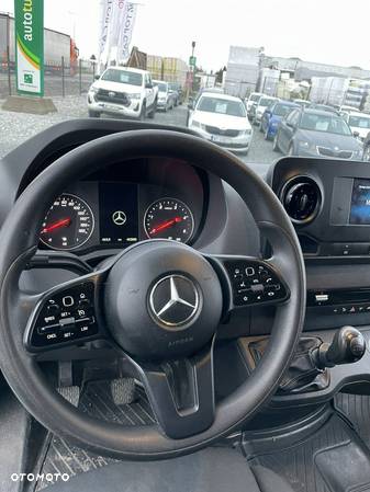 Mercedes-Benz Sprinter - 5