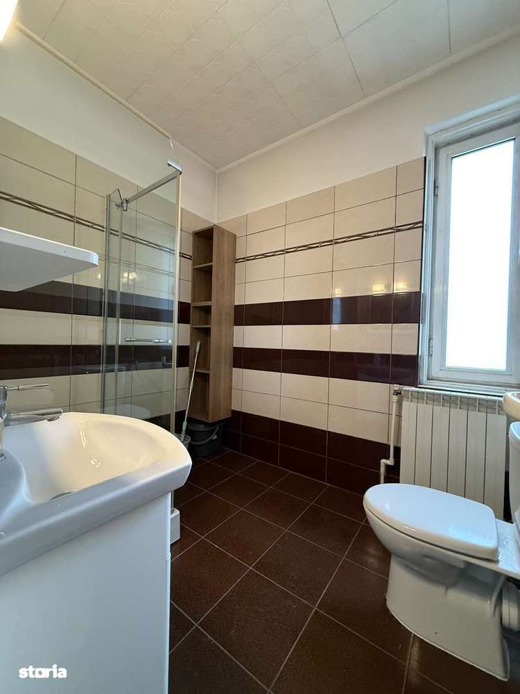 Apartament cu 4 camere in zona Piata Victoriei-Iancu de Hunedoara-5