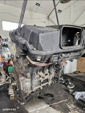 Motor fără anexe BMW E91 2.0 D M47 163 Cp - 2