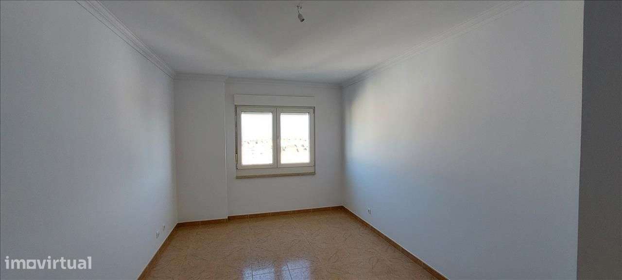 Oportunidade de investimento | Apartamento arrendado no Carregado - Grande imagem: 5/7