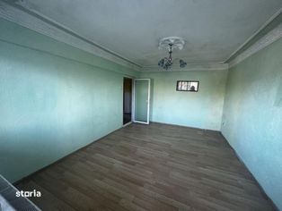 De vanzare apartament 3 camere Zona Calarasi