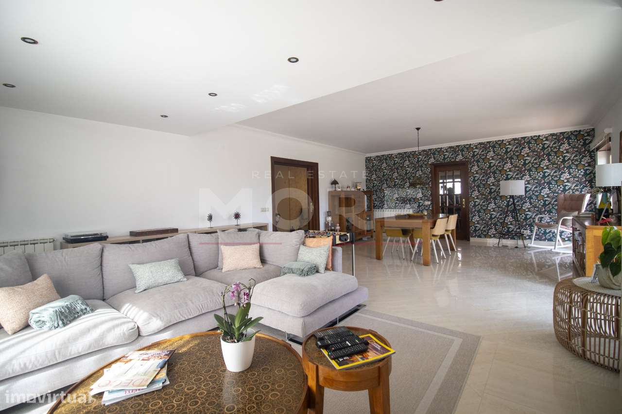 Moradia T5 independente de Gaveto - Caldas da Rainha-7