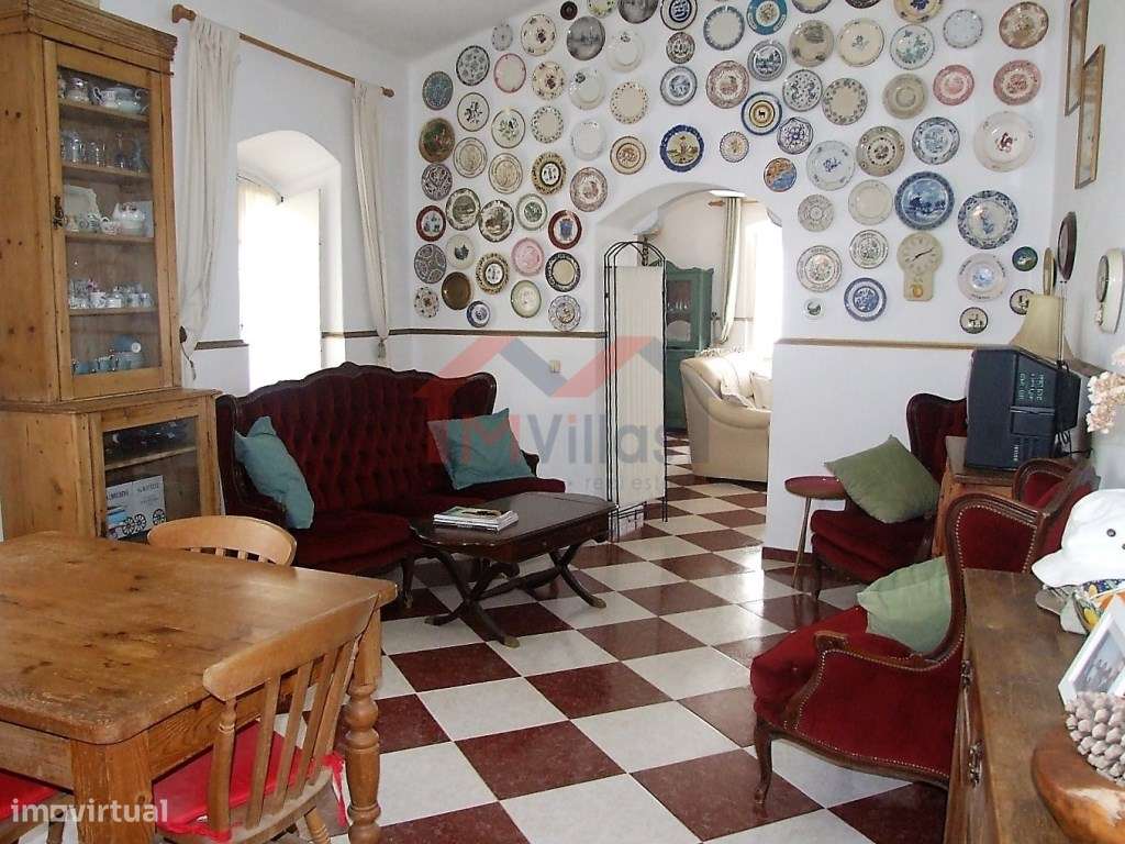 Moradia tradicional V2 com garagem - Santa Catarina da Fonte do bispo - Grande imagem: 5/20