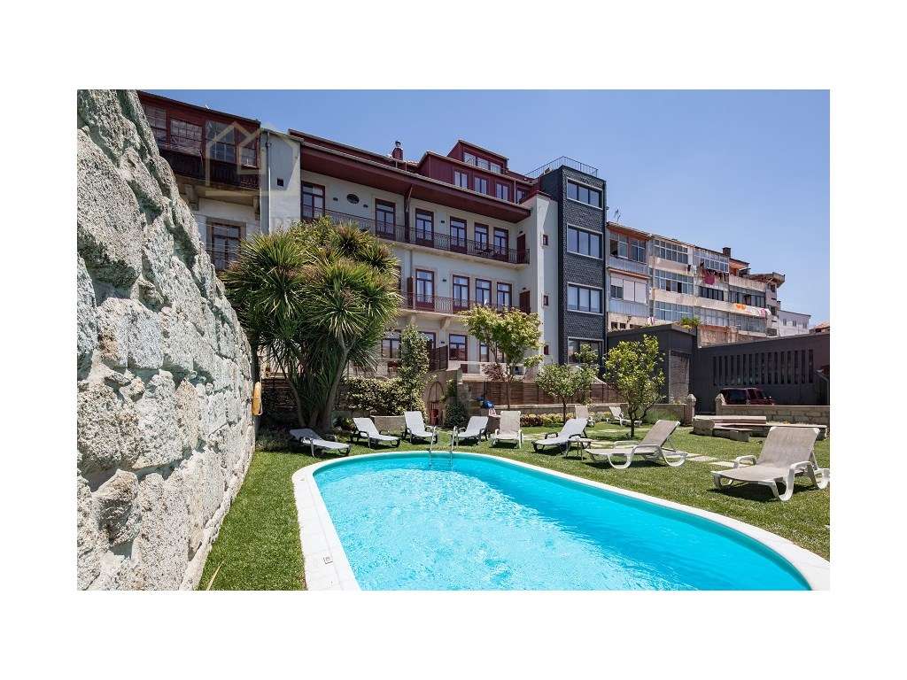 Studio para comprar na Baixa do Porto | Piscina, jacuzzi e estacion...-0