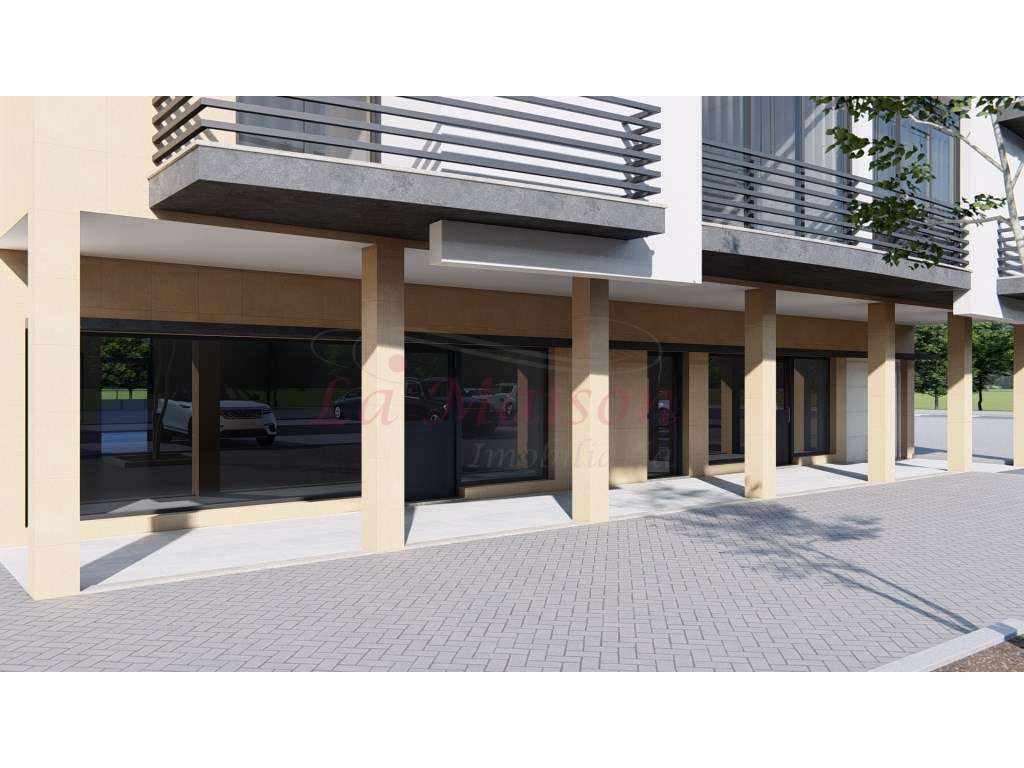 Apartamentos T3 com parqueamento novos em Vialonga-11