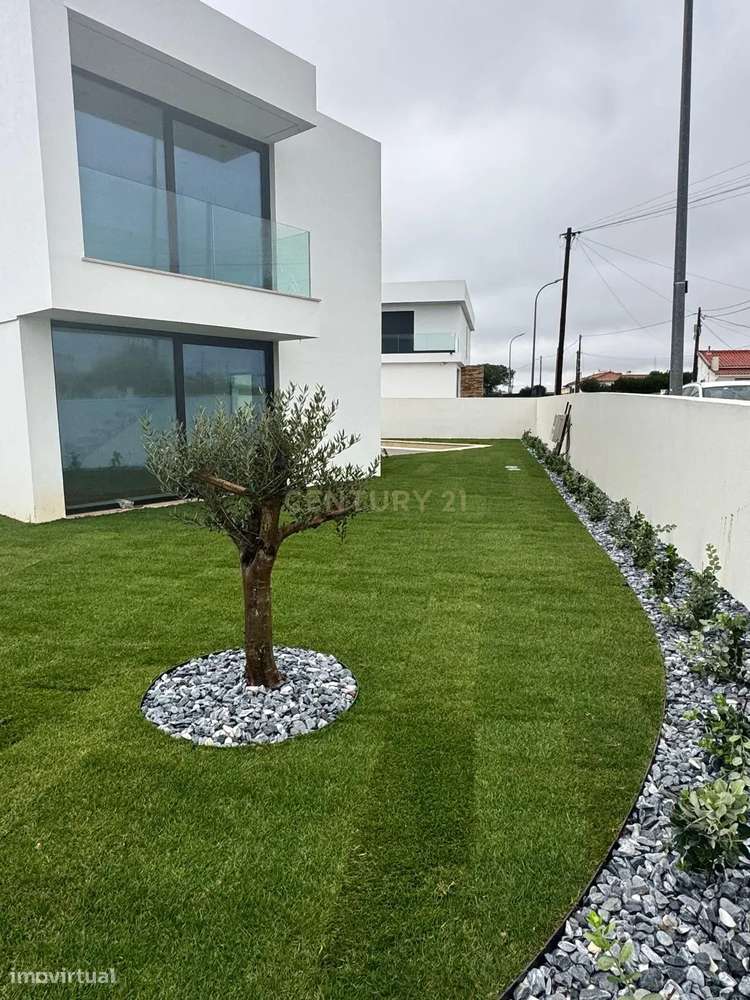 Moradia de Luxo T4 com Piscina - Sintra/Magoito-31