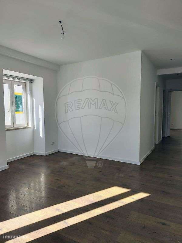 Apartamento T2 para arrendamento - Grande imagem: 2/11