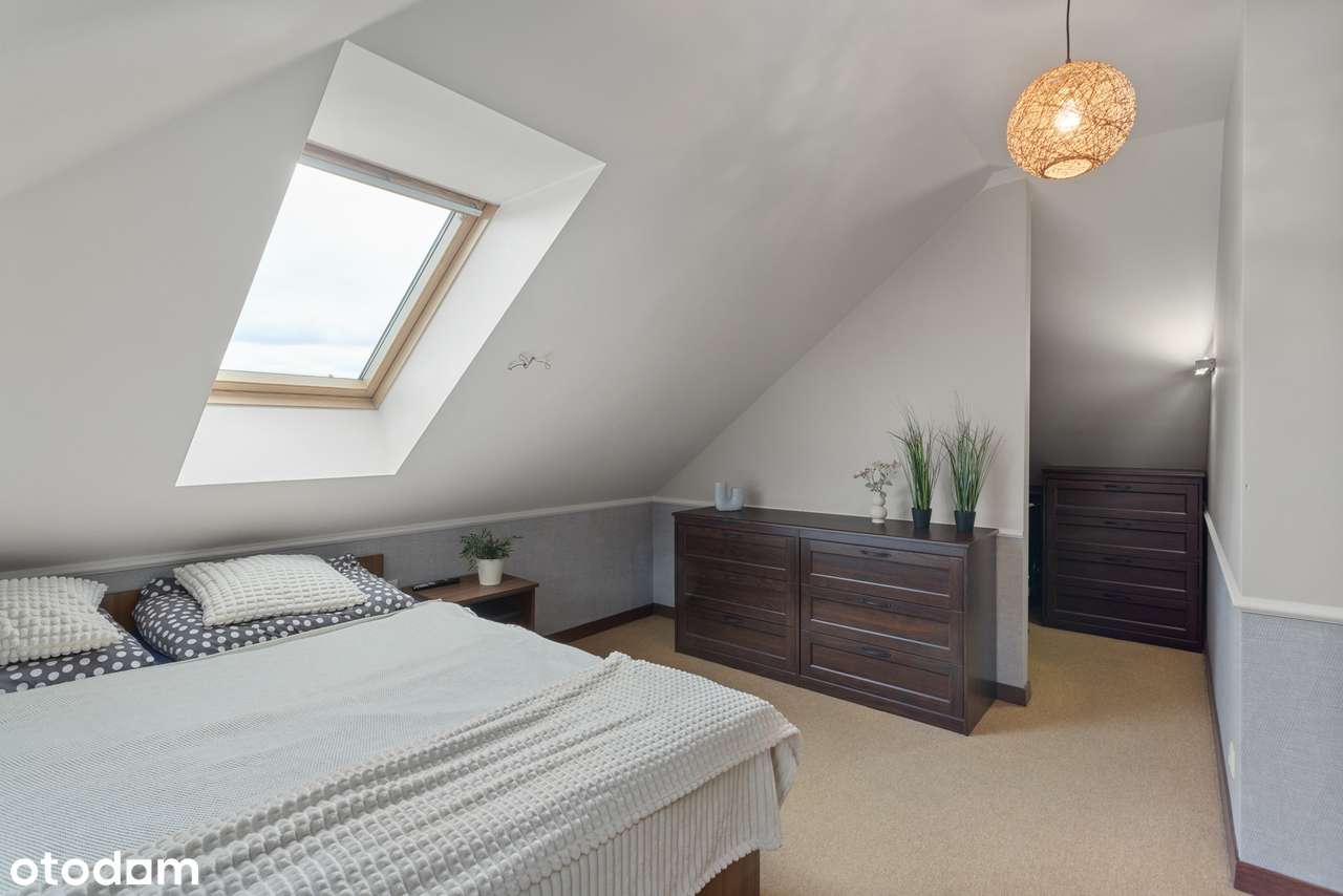 Wyjątkowy dom obok lasu i jezior! Wygodny dojazd do centrum miasta-10