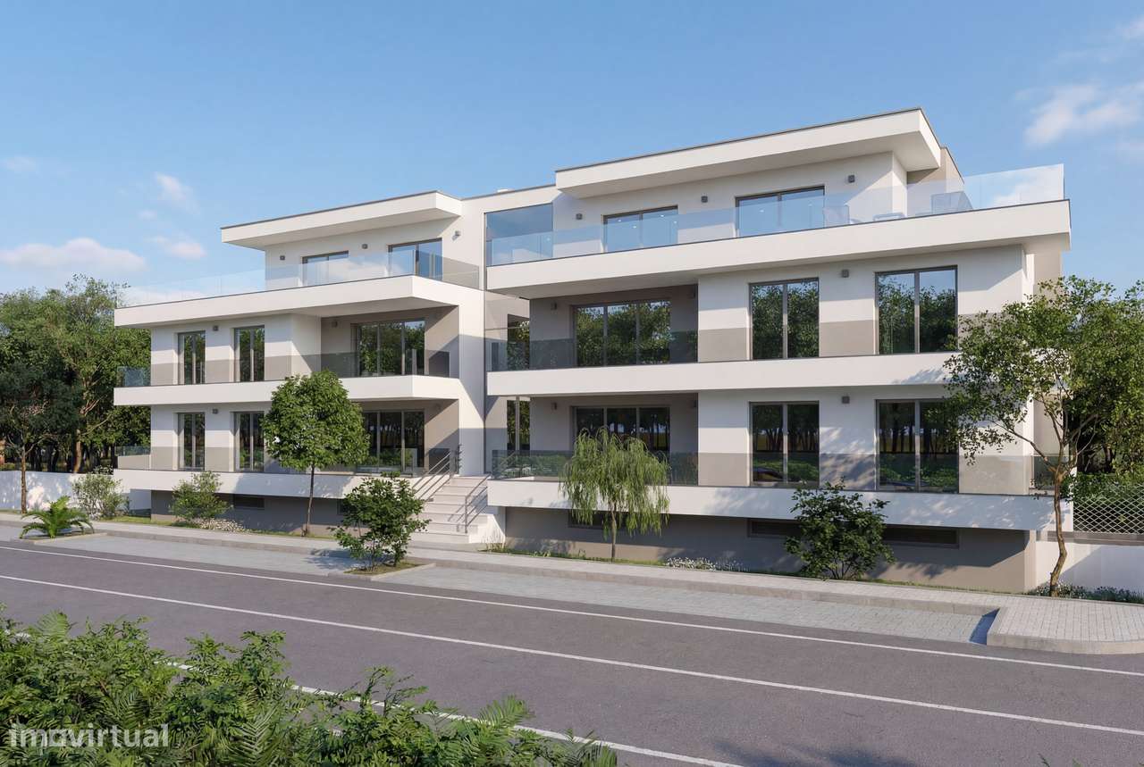 T2 NOVO | Garagem Fechada | A/C | Excelentes Acessos | 155m2-0