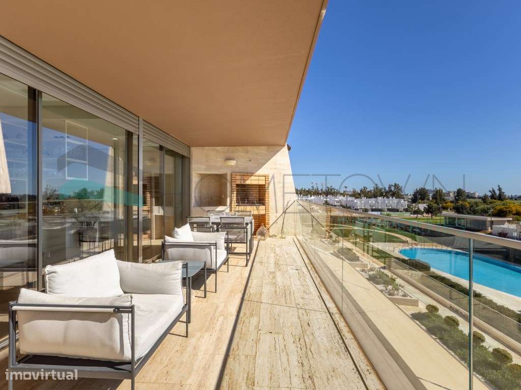 Apartamento com vista deslumbrante sobre o Golfe, no coração de Vil...-9
