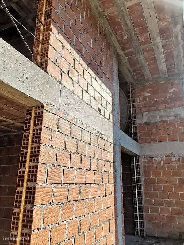 Moradia T4 para venda-6