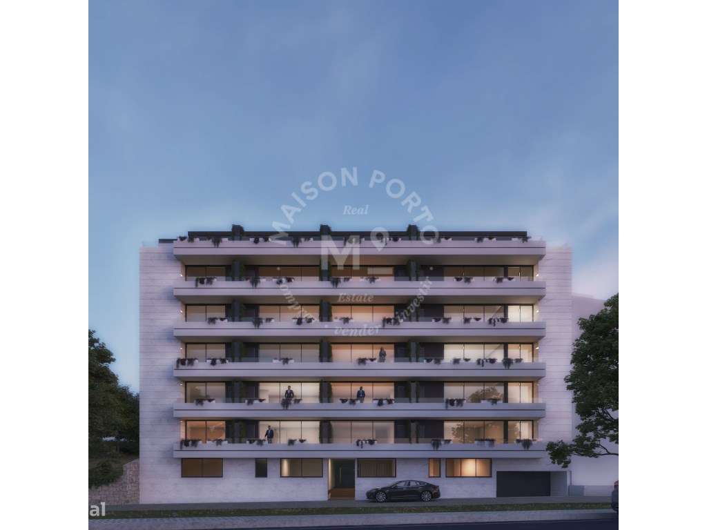 Apartamento T2 com Varanda e Lugar de Garagem em Leça da Palmeira, ...-20