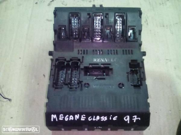 Caixa de fuziveis - Megane I 1.4 ( 1997 ) - 2