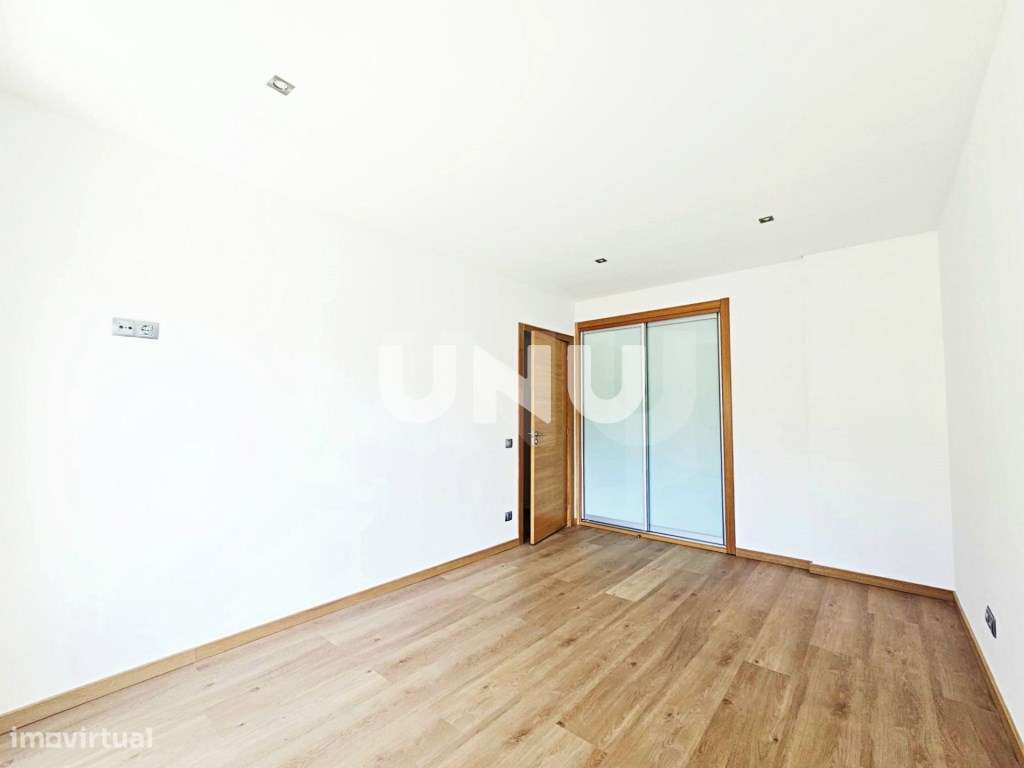 Apartamento T1+1 Duplex - No Centro da Cidade de Viseu-11