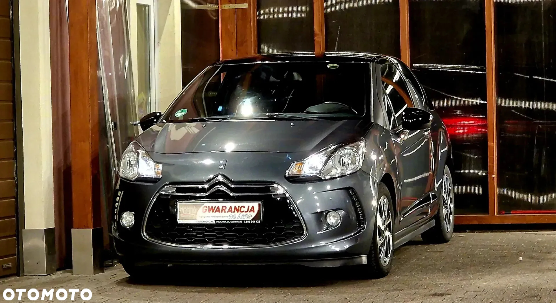 Citroën DS3 BlueHDi 100 SoChic - 23