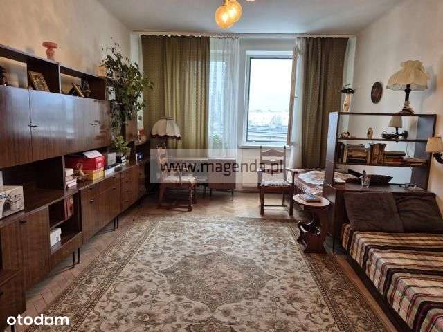 Oryginalne mieszkanie 73 m2 przy Placu Konstytucji-3