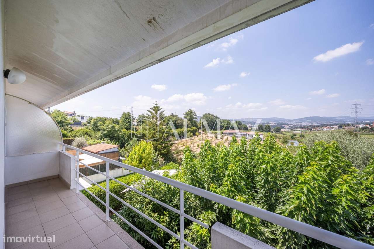 Moradia de Gaveto T3 com Jardim, Churrasqueira e Garagem para 3...-17
