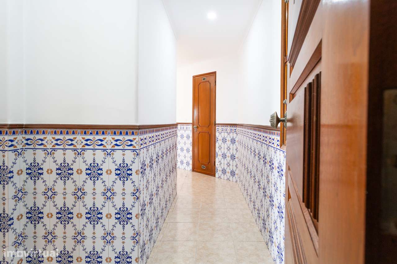 Apartamento T2 com vista e excelentes varandas - Grande imagem: 4/30