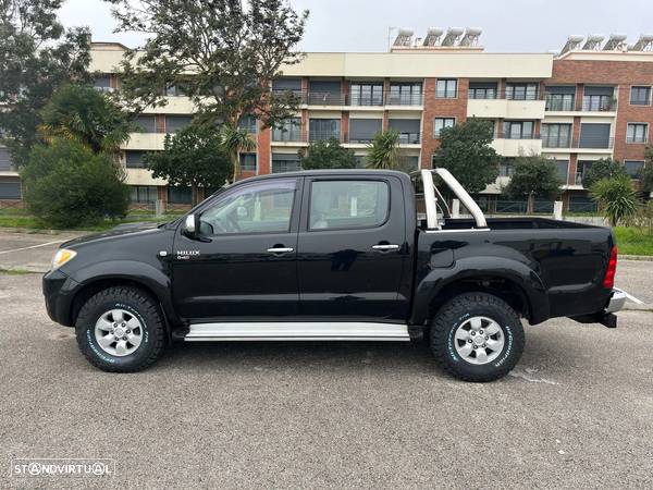 Toyota HILUX TRACKER - 1