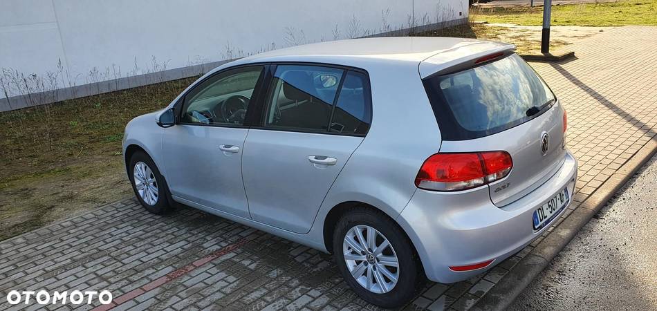 Volkswagen Golf VI 1.6 Comfortline - 17