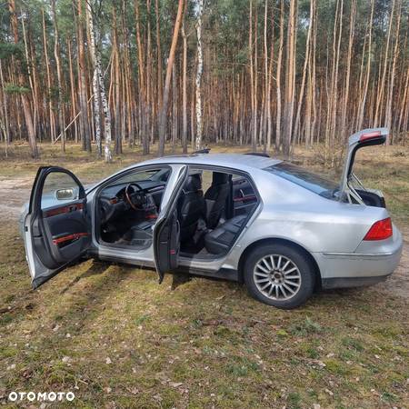 Volkswagen Phaeton 4.2 V8 4Mot (5 os.) - 11