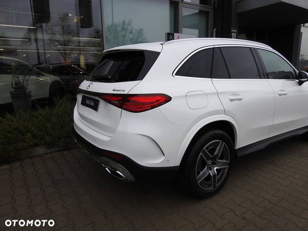 Mercedes-Benz GLC - 4