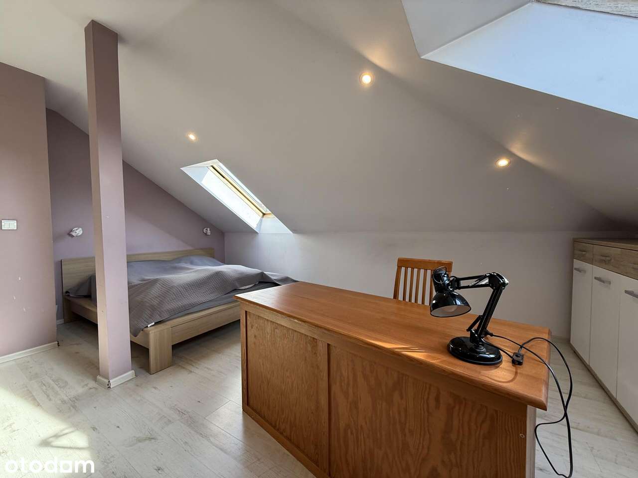 Dom z klimatem na wyjątkowo prywatnej działce z dużym osobnym garażem-19