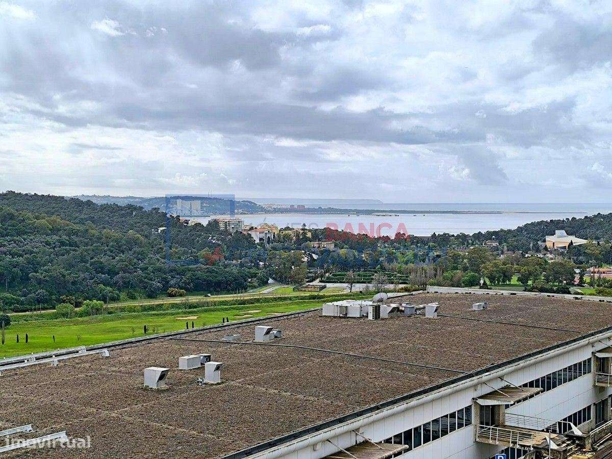 Prédio em Queijas - Oeiras - Grande imagem: 4/28