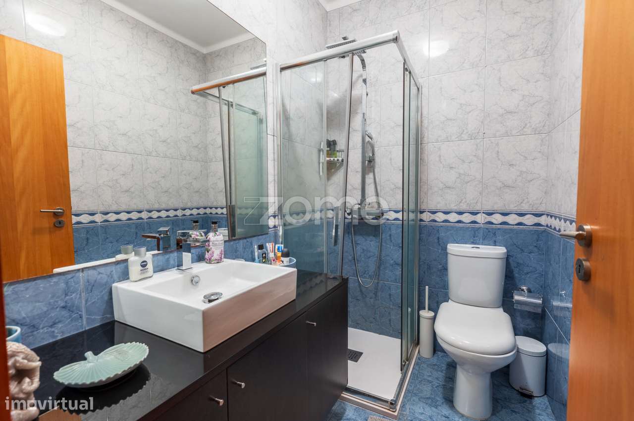 Moradia Geminada T3 em Aldão-13