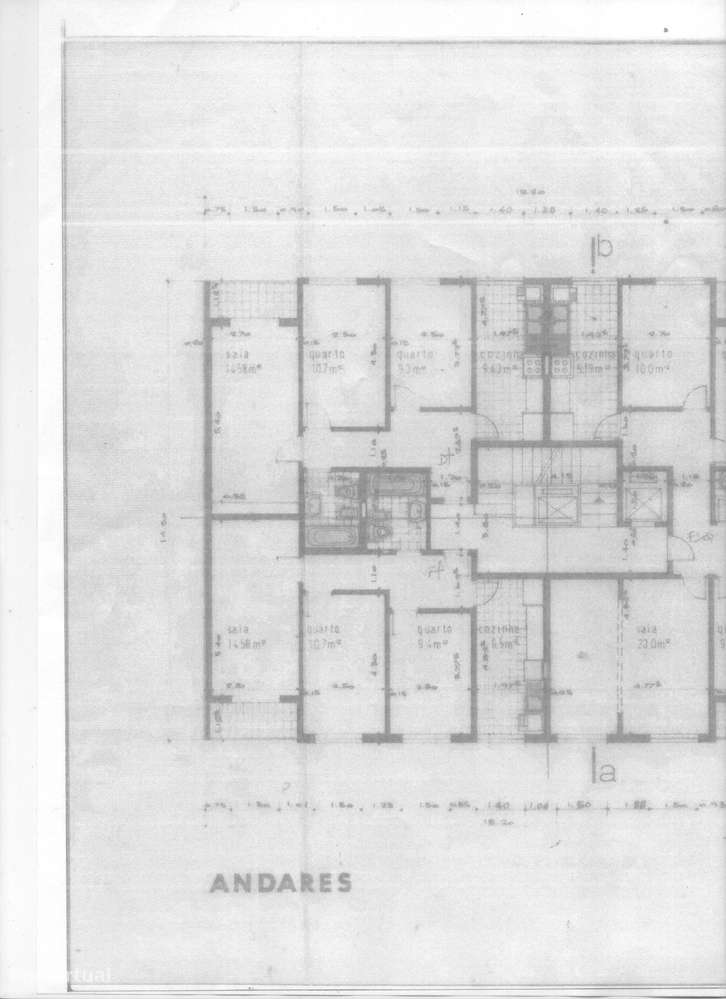 T3 Remodelado com Varanda e Vista para Lisboa – Torre da Marinha, Seix-35