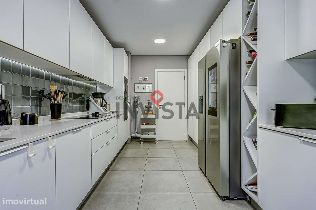 Apartamento T3 como novo, no Condomínio VilaViva-4