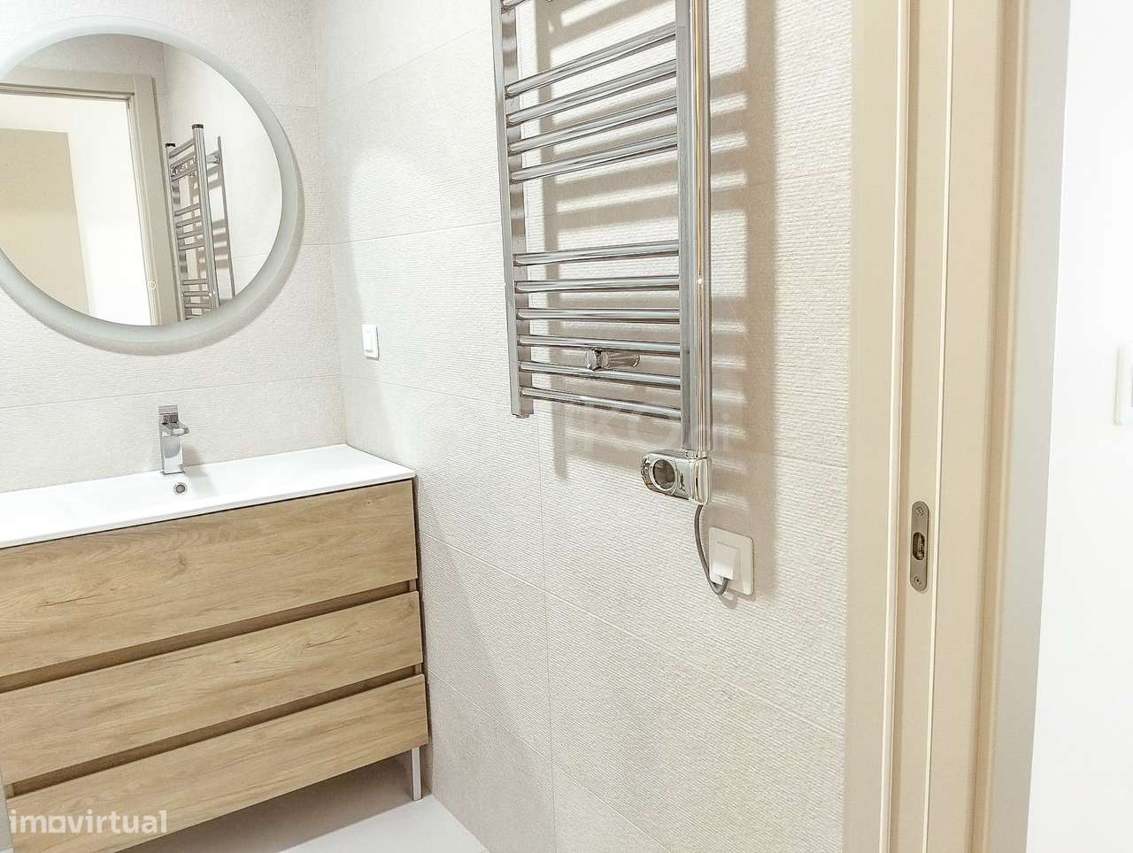 Apartamento T3 + 1 DUPLEX  com garagem/BOX  e arrumos à venda em Monti-14