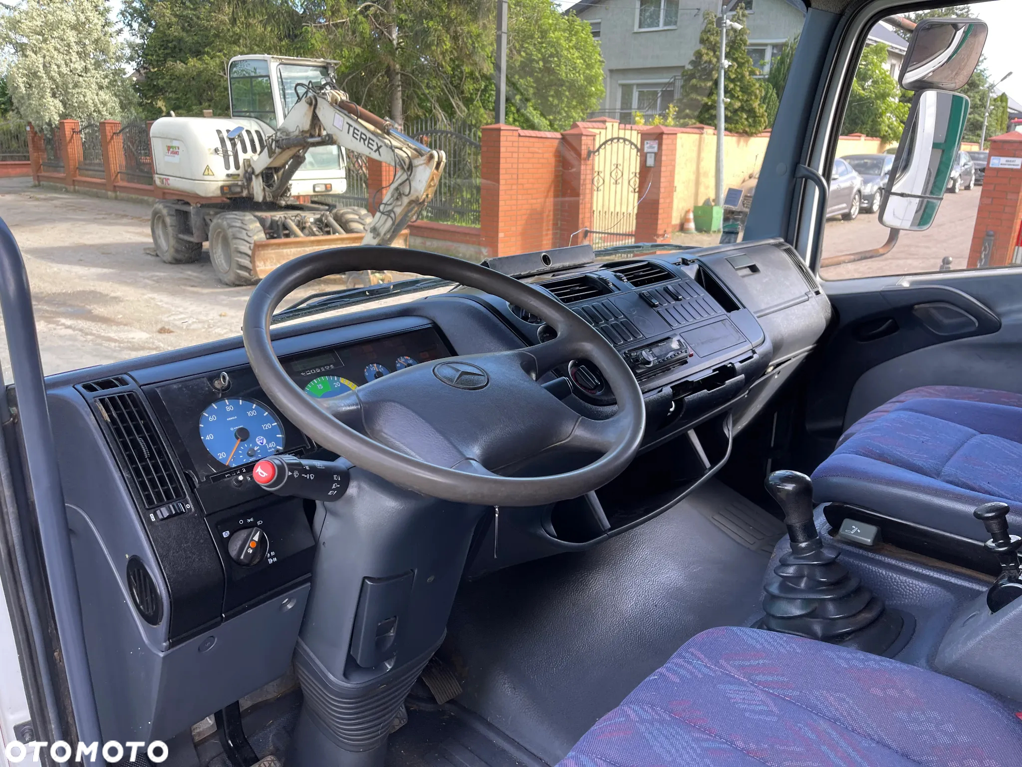 Mercedes-Benz Atego 1217 Rok 2001 Do przewozu zwierząt żywca bydła Stare tacho na tarczki - 8