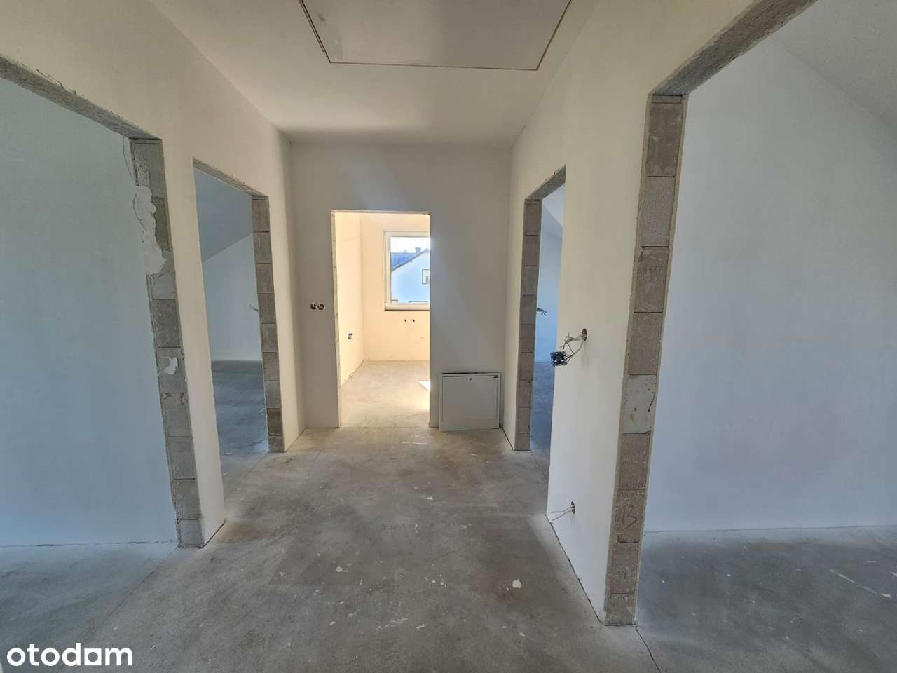 Dom 147 m² z ogrodem – komfort i natura w Łosiu!-5