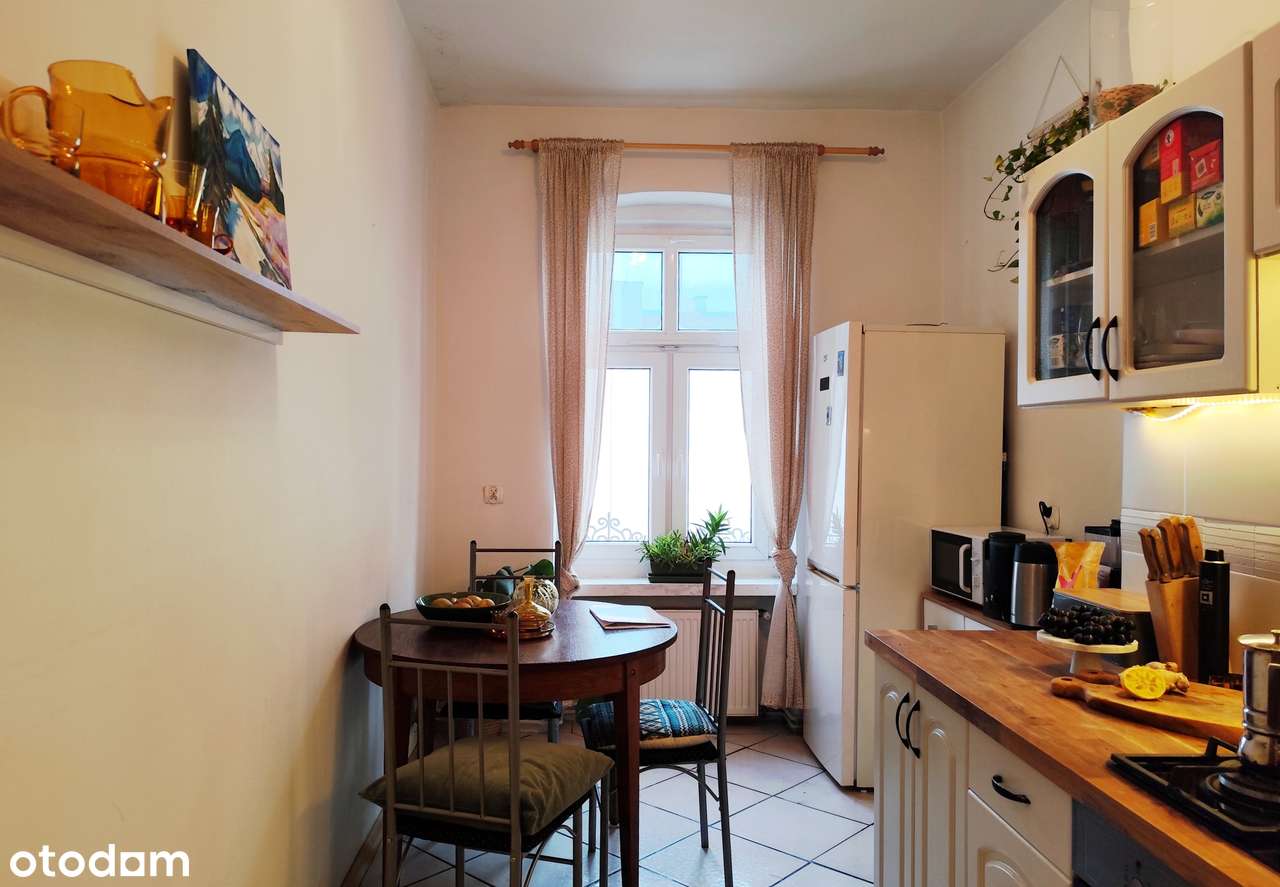 Mieszkanie  2-pokojowe w kamienicy w centrum Wrocławia, cicha ulica-14