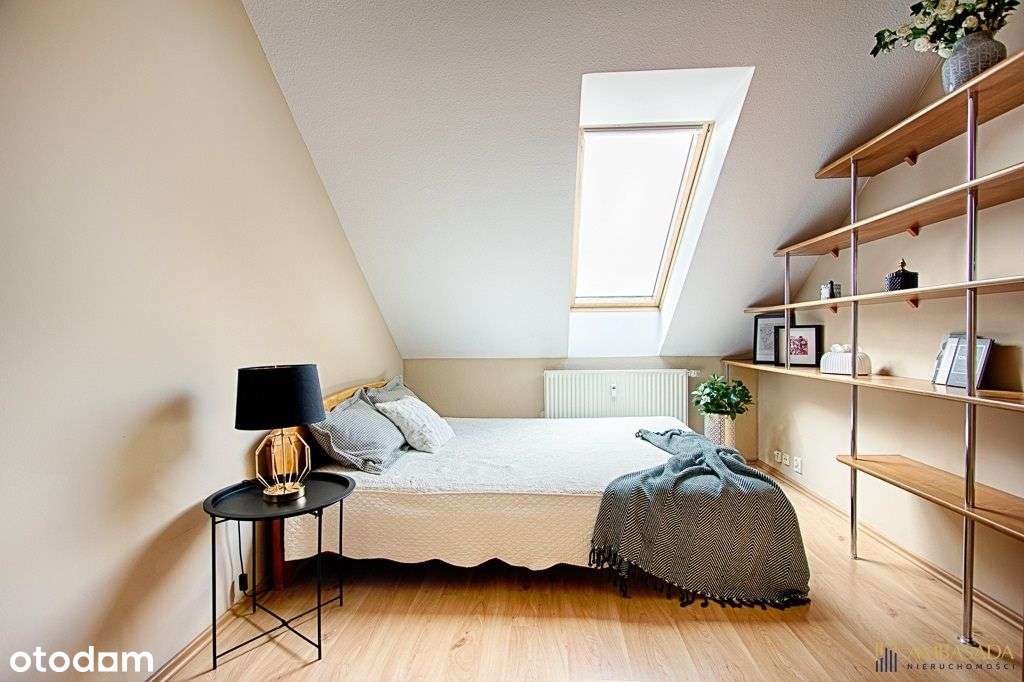 ***Dwupoziomowe Mieszkanie Na Zamkniętym Osiedlu** - Pełny obrazek: 2/10